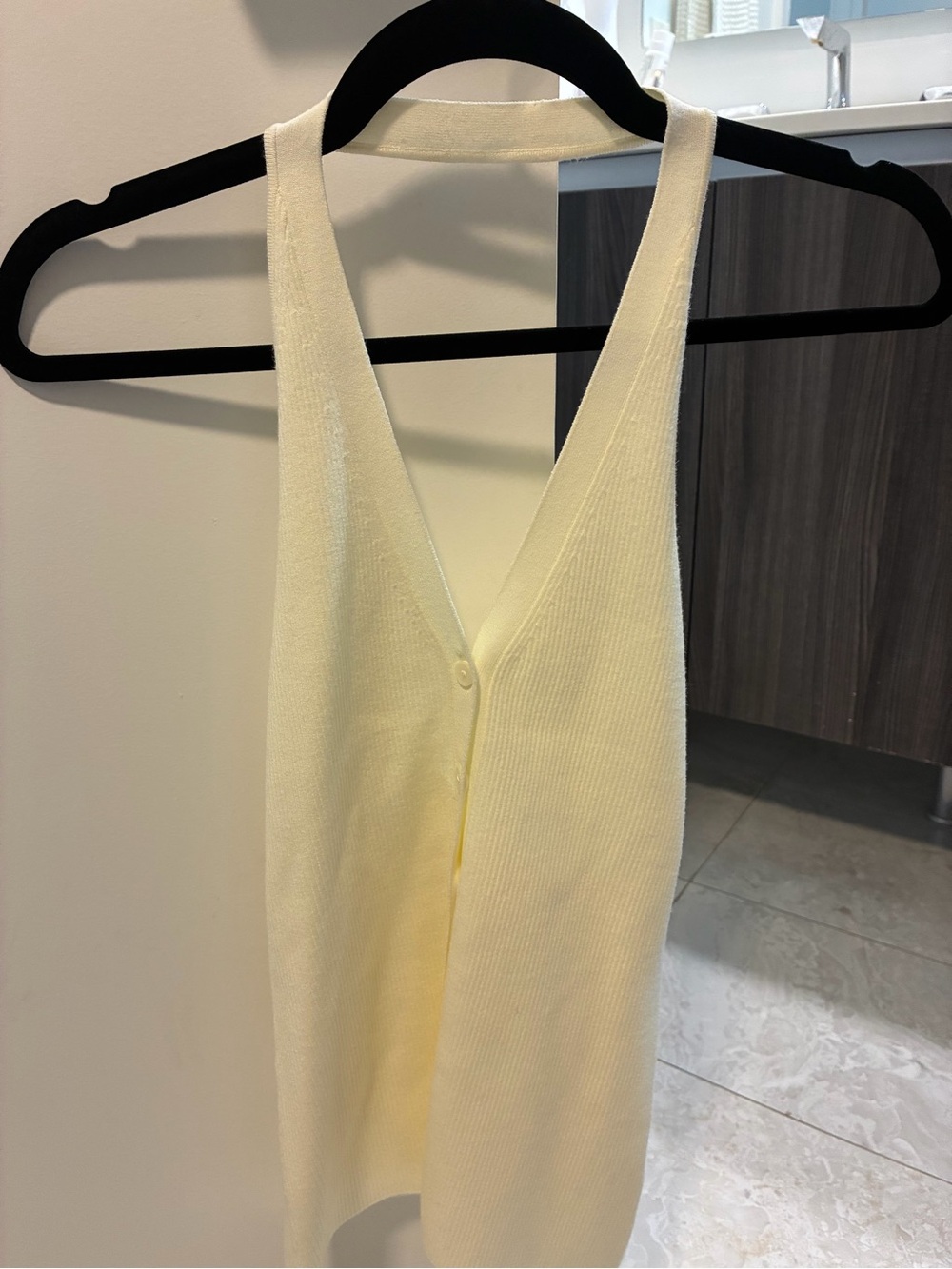 Aritzia Pale Yellow Ribbed V-Neck Button Tank